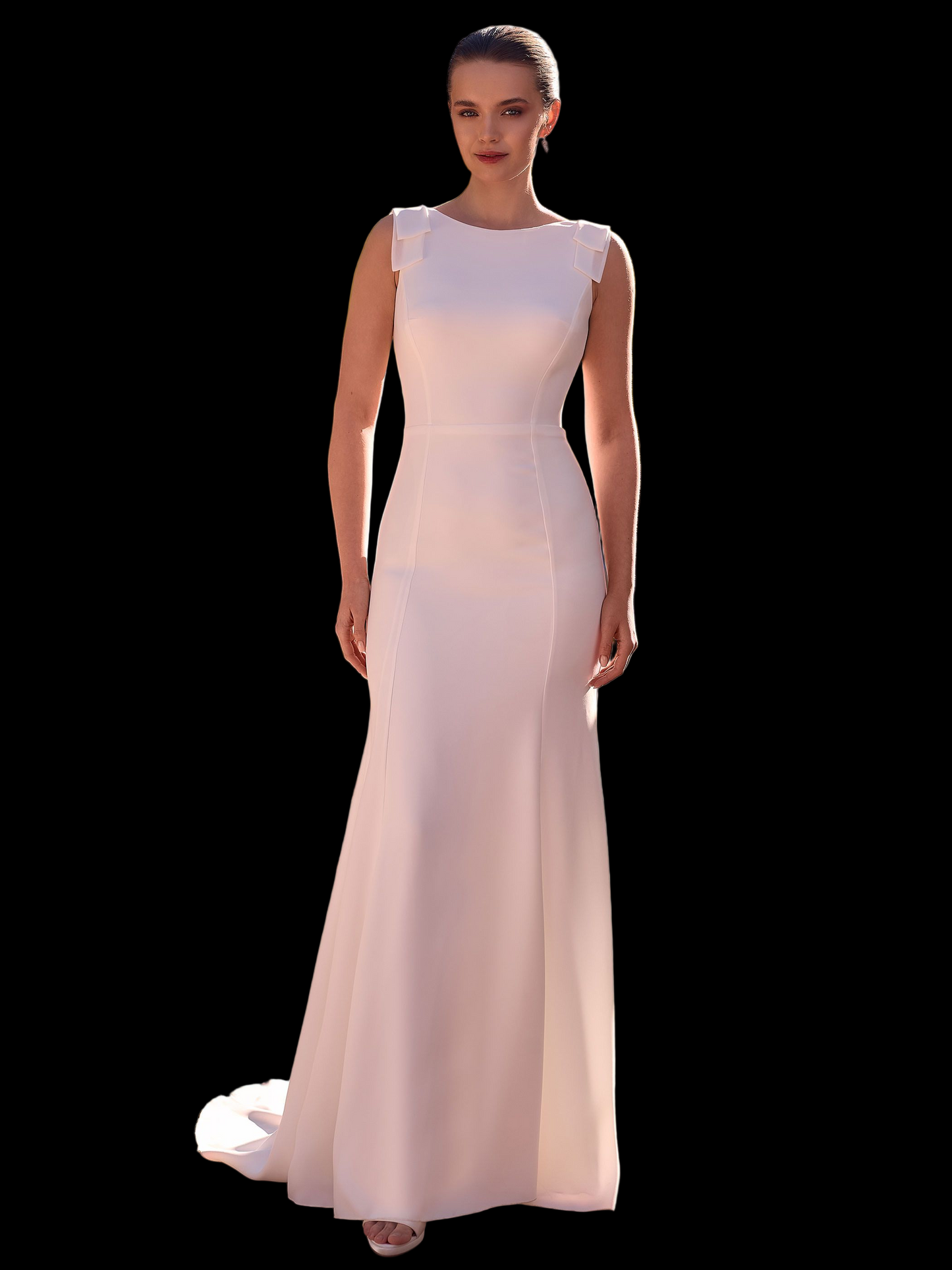 Elegantes Brautkleid "ANIKA" mit hohem Ausschnitt und schlichter Silhouette