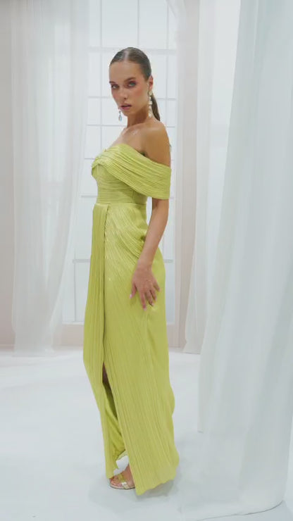 Bodenlange Abendkleid in strahlendem Pistazie / Coming soon