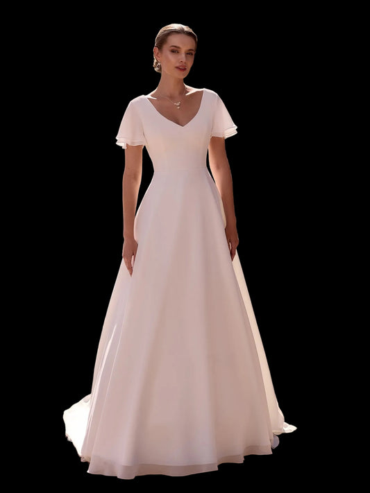 Brautkleid im zeitlosen A-Linien-Schnitt mit zarten Flatterärmeln & V-Ausschnitt