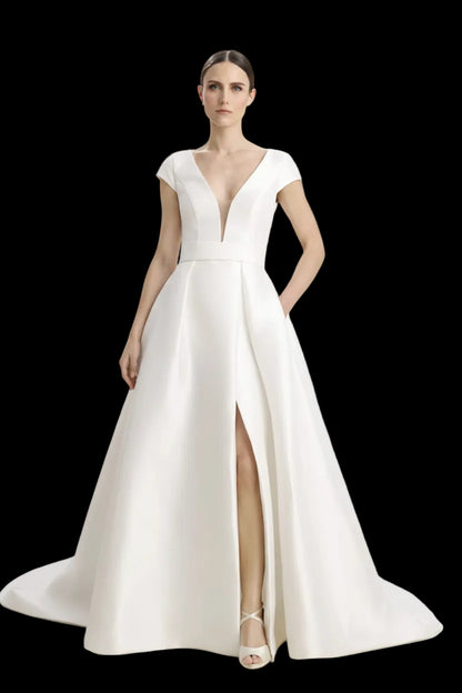 LETO – Klassisches Brautkleid aus Stretch-Mikado